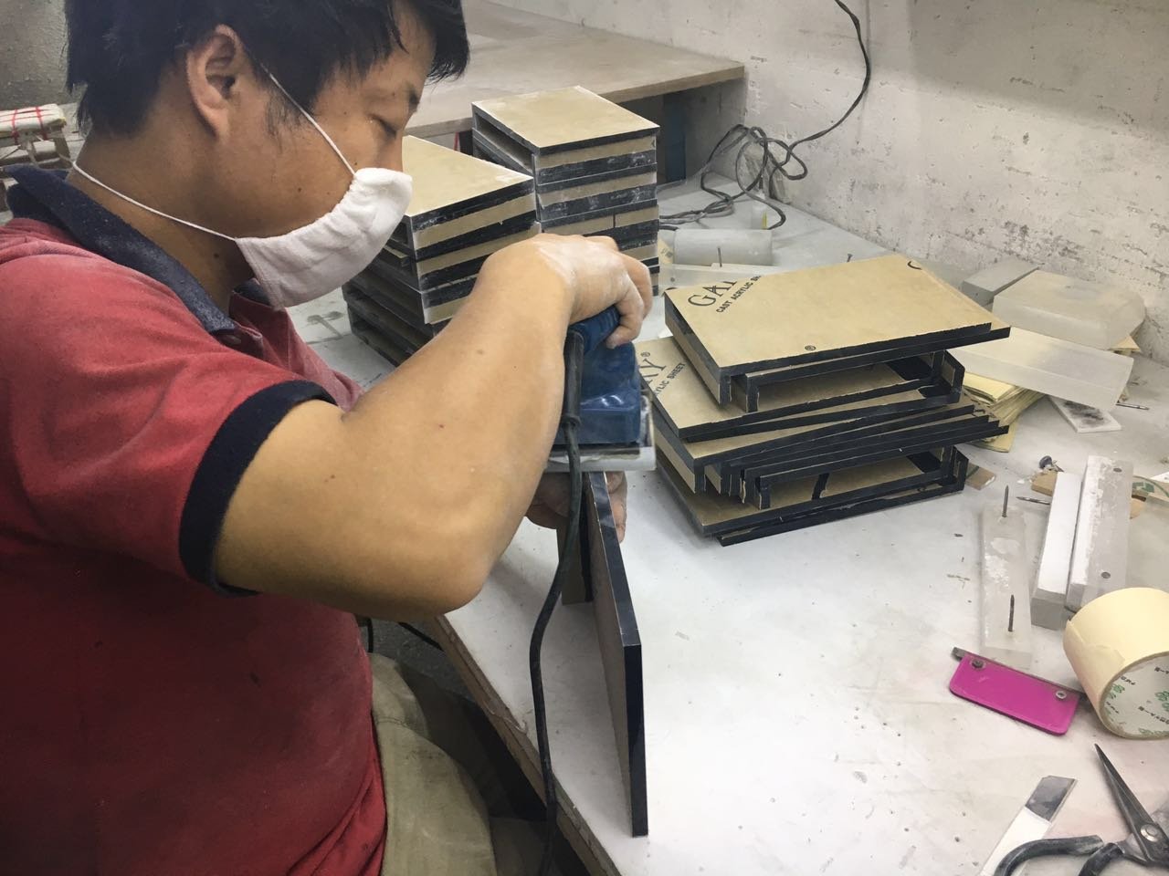 DNY factory acrylic polishing workshop