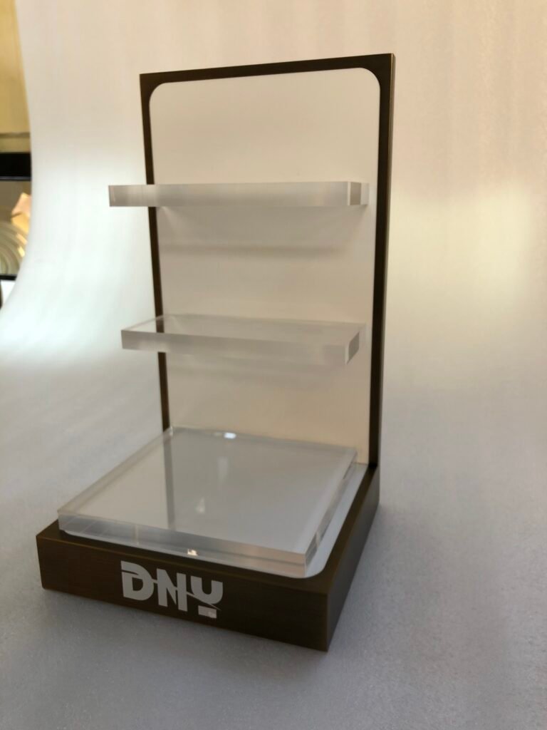 Custom LED Lighted Acrylic Eyewear Display Stand with Metal Frame