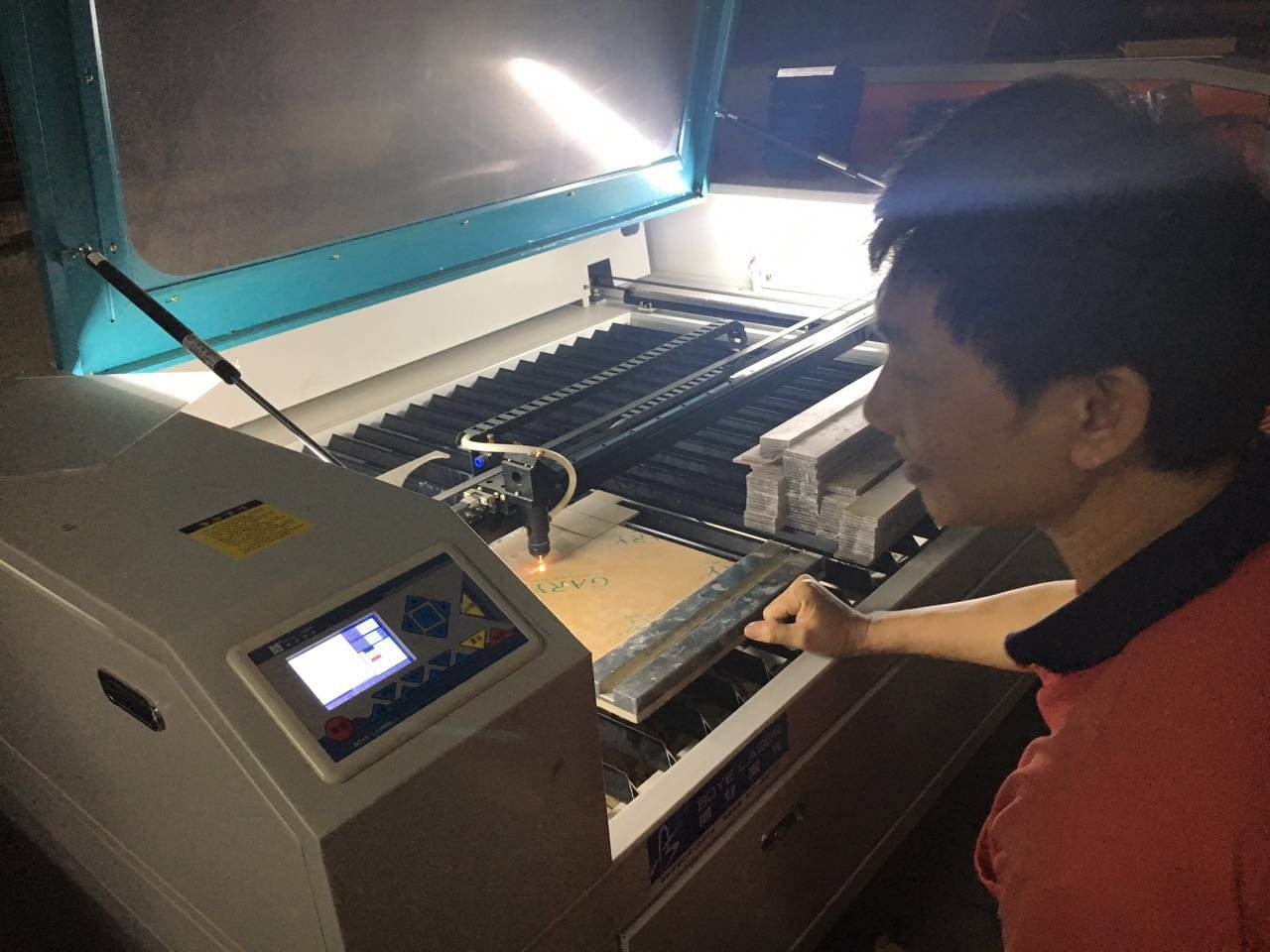 DNY factory laser cutting workshop