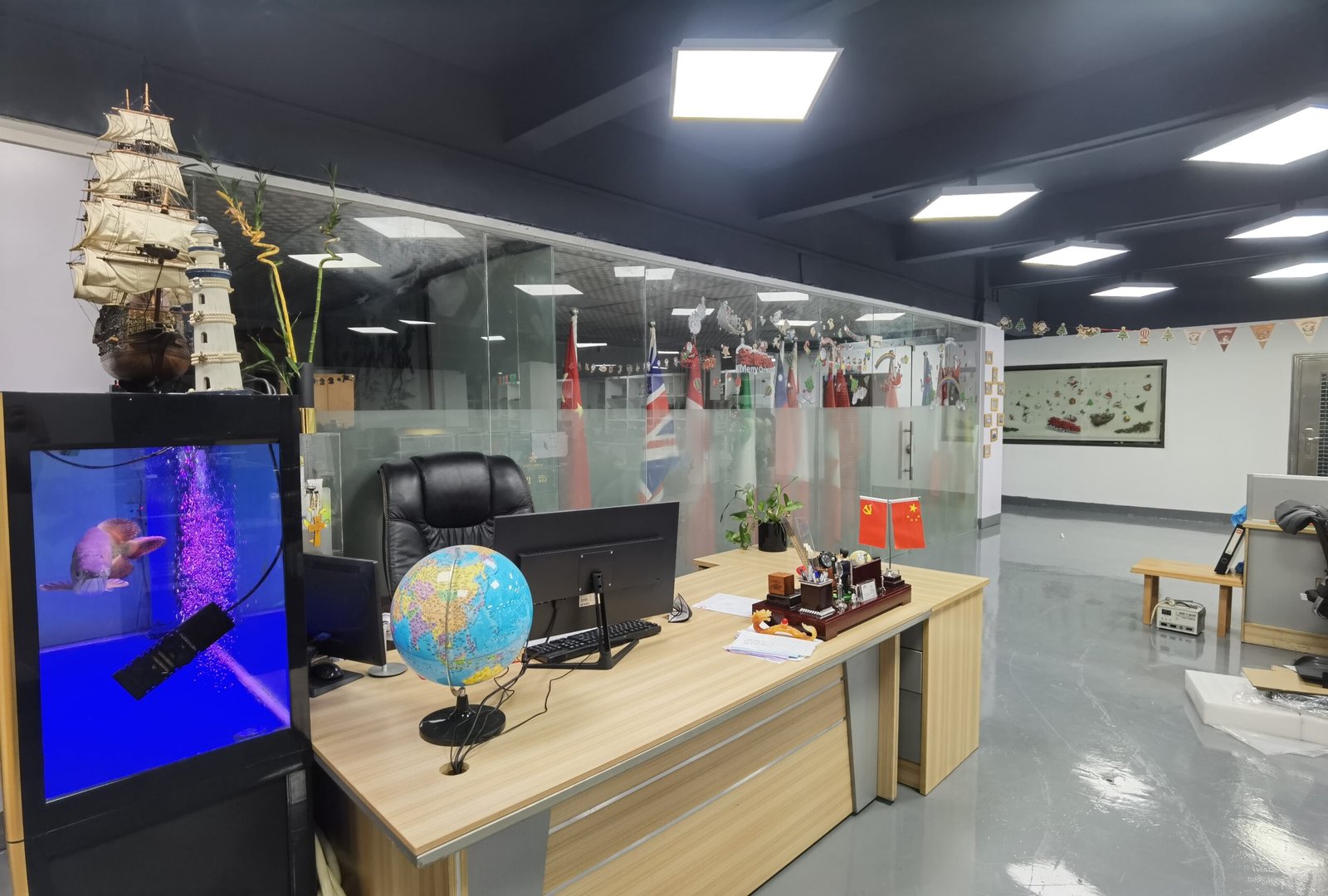 DNY Display - Office 10
