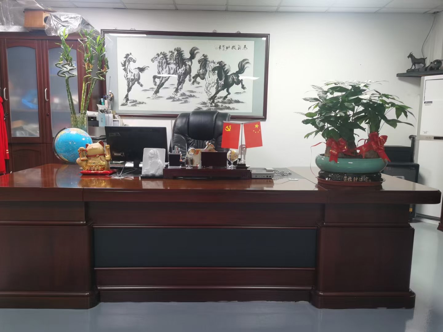 DNY Display - Office