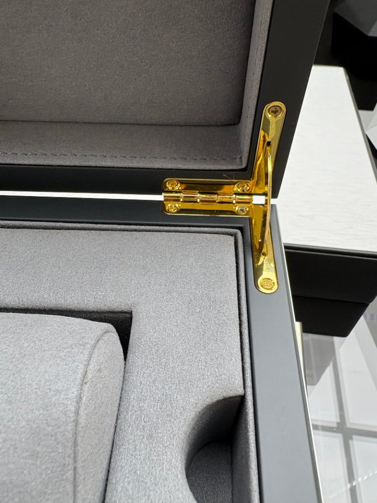 Luxury Custom Watch Box, Brush Metal Flip-top with Logo