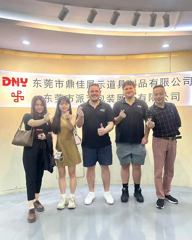 Client visiting DNY factory for project communication