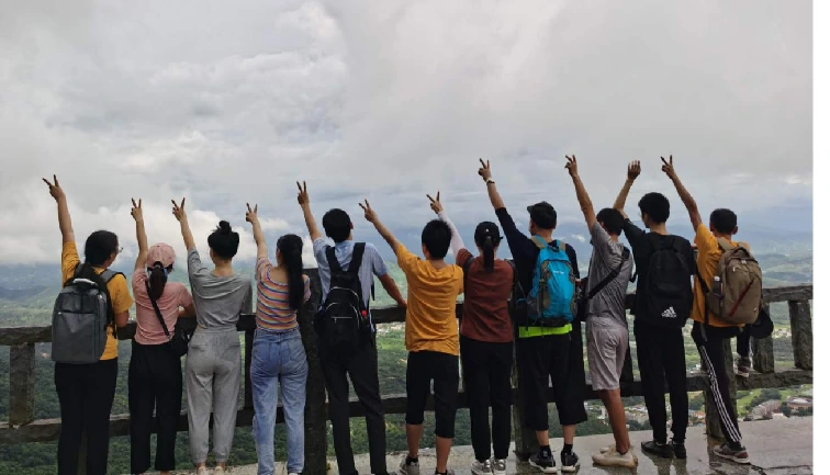 DNY team outdoor activity