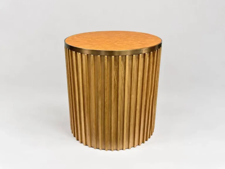 Custom Round Wood Retail Display Pedestal for Boutique